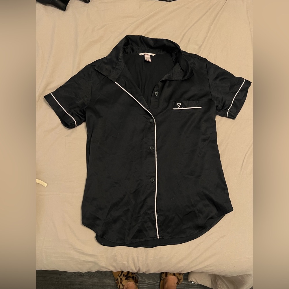 VS Sleep Shirt